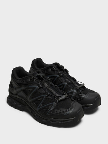 Salomon - XT-Quest Sneakers in Black, Black and Phantom