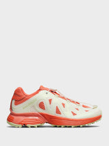 Salomon - XT-Whisper Void Ama Lou Sneakers in Vanilla Ice, Fusion Coral and Emberglow
