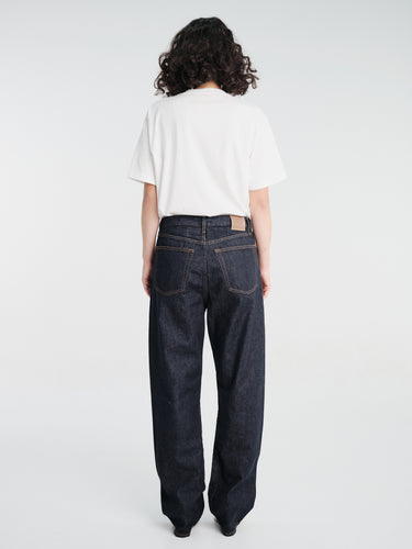 TOTEME - Twisted Seam Denim Full Length Jeans in Rinsed Blue