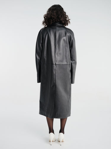 TOTEME - Raglan Leather Coat in Black
