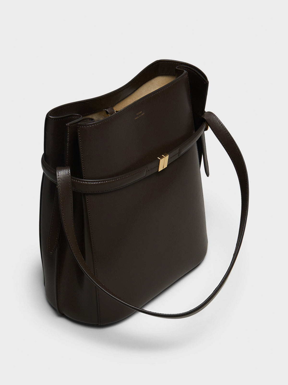 TOTEME - Belted Leather Bucket Bag in Bark