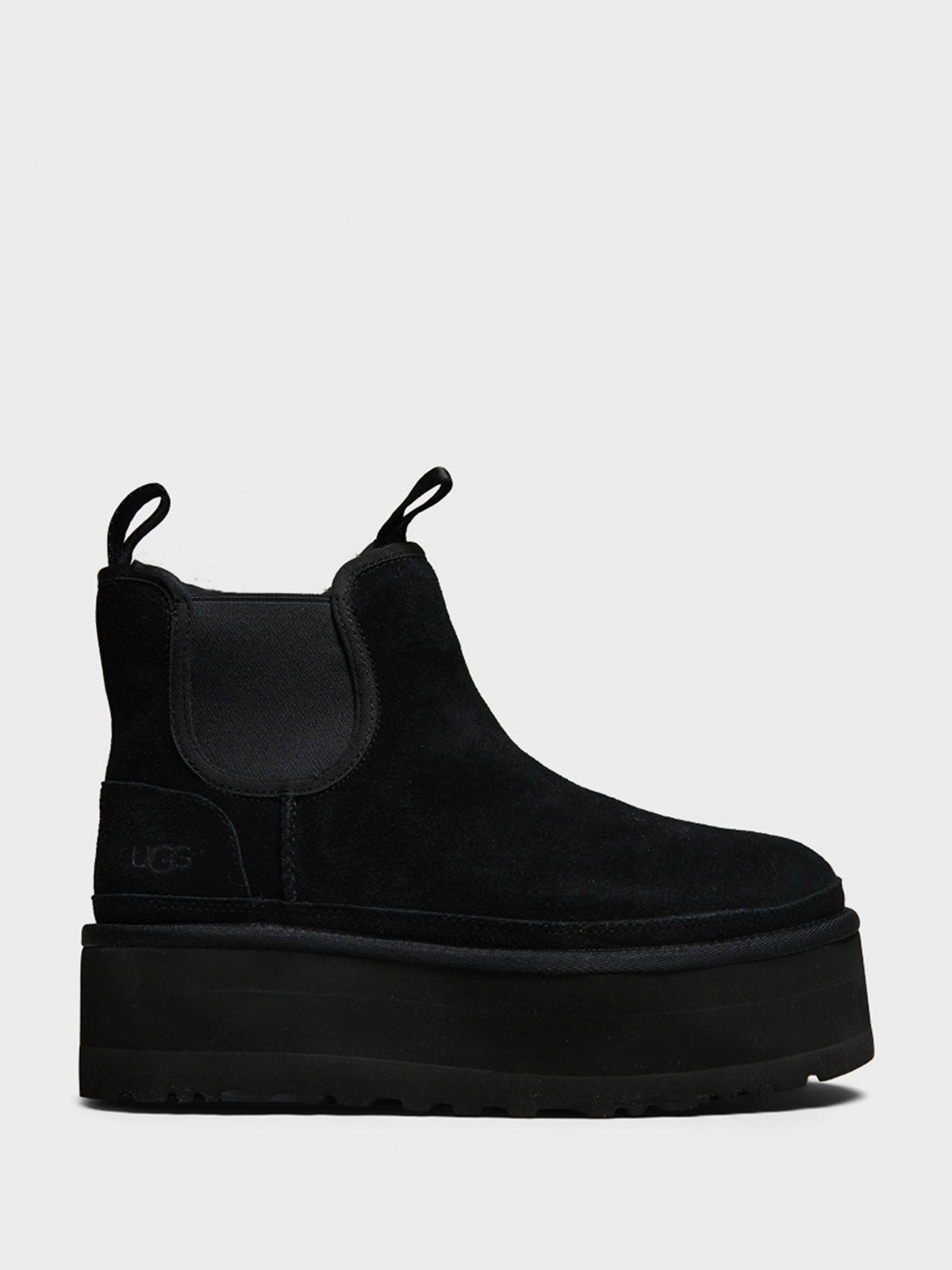 UGG - Neumel Platform Chelsea Boots in Black