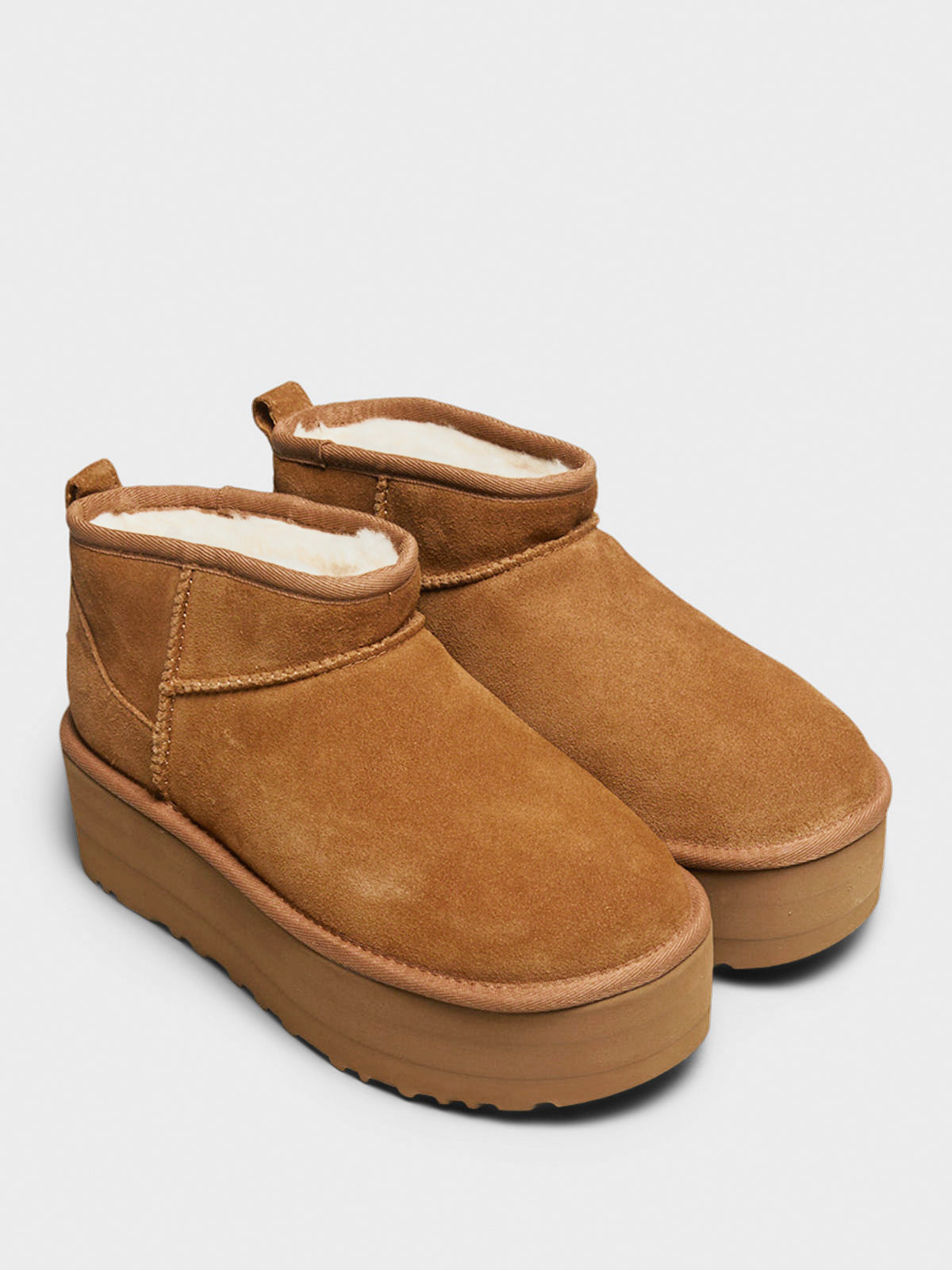 UGG - Classic Ultra Mini Platform Boots in Chestnut Brown