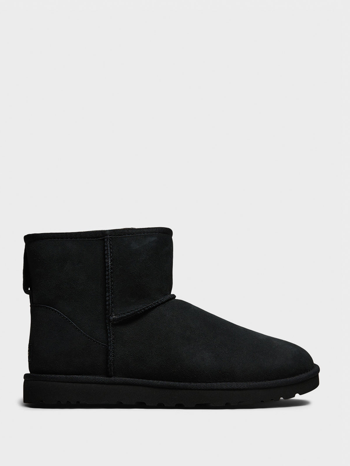 UGG - Men's Classic Mini Boots in Black