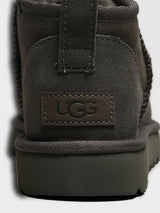 UGG - Classic Ultra Mini Boots in Grey