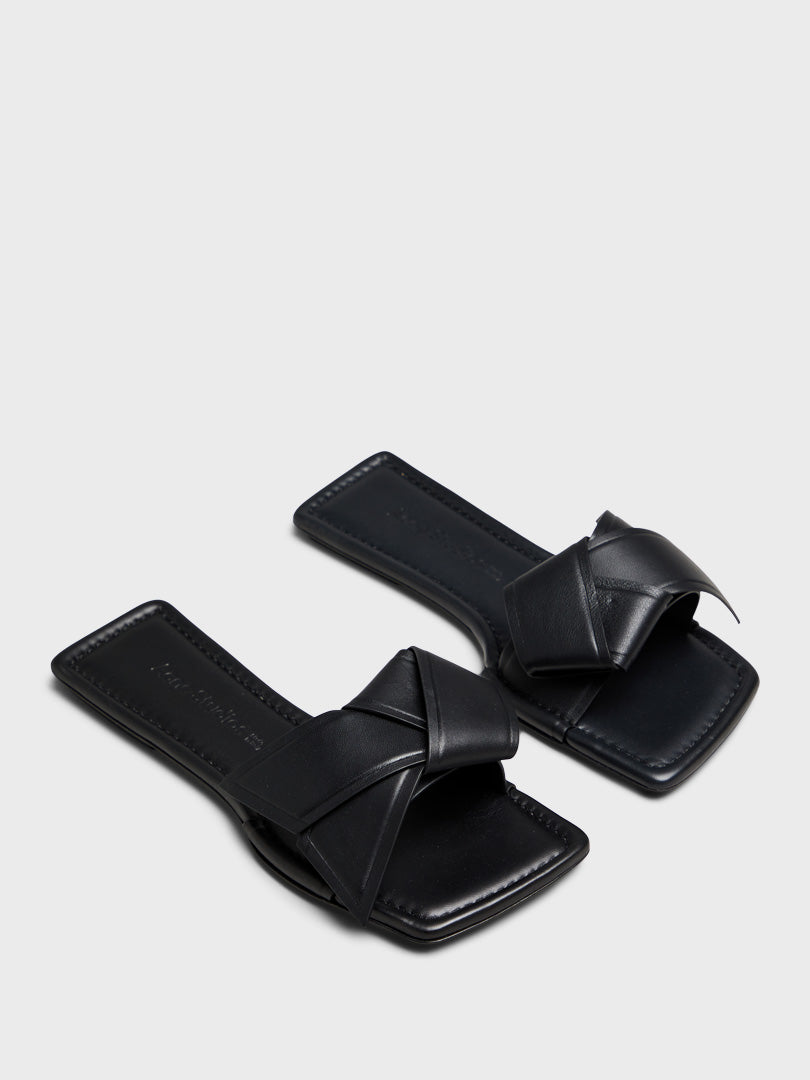 Musubi Leather Sandal in Black
