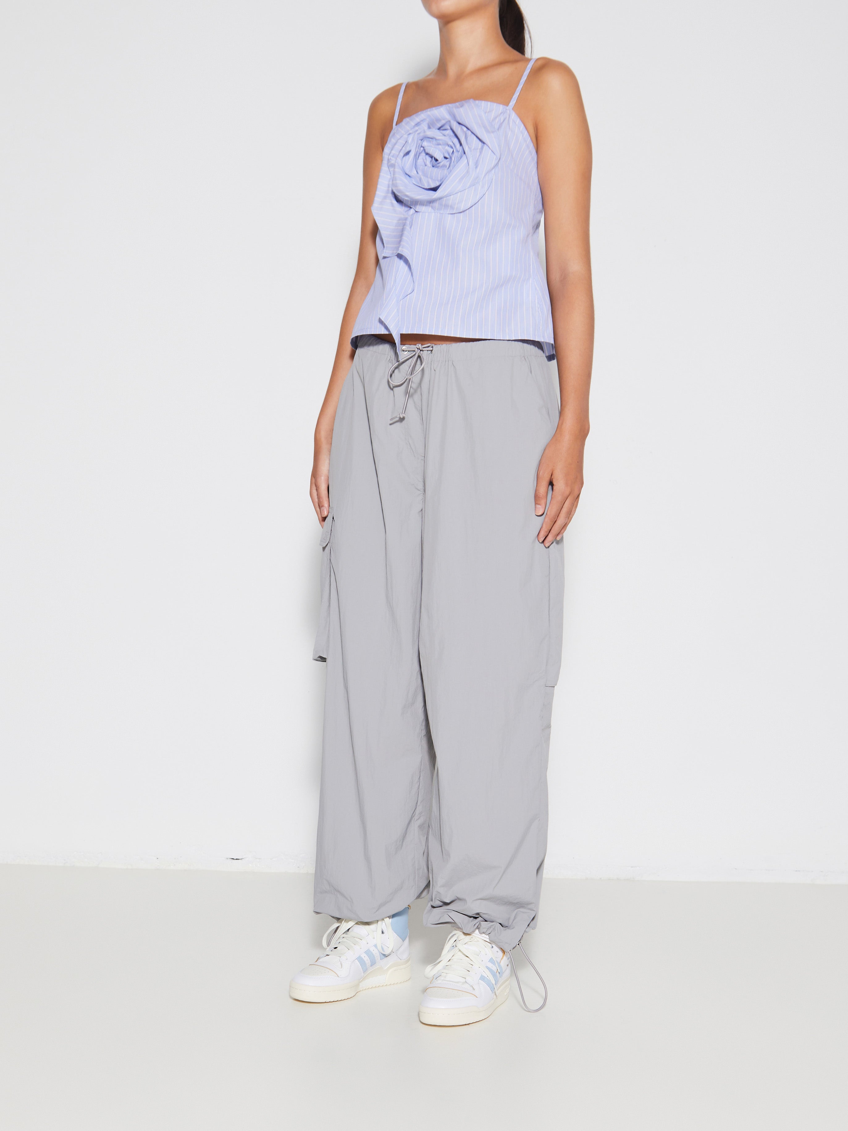 Forum 84 High Sneakers in White and Blue