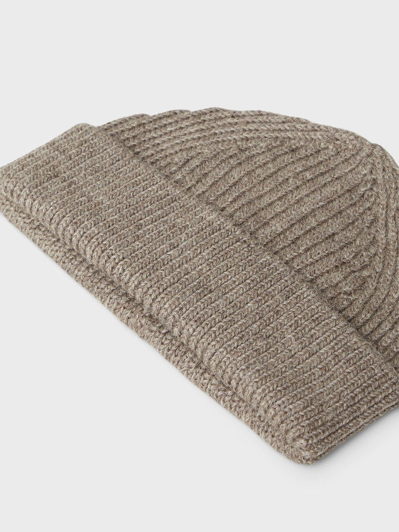 Short Beanie in Natural Taupe