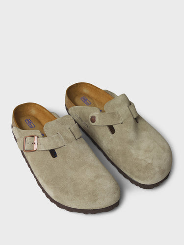 Birkenstock - Boston Suede Narrow Sandals in Taupe