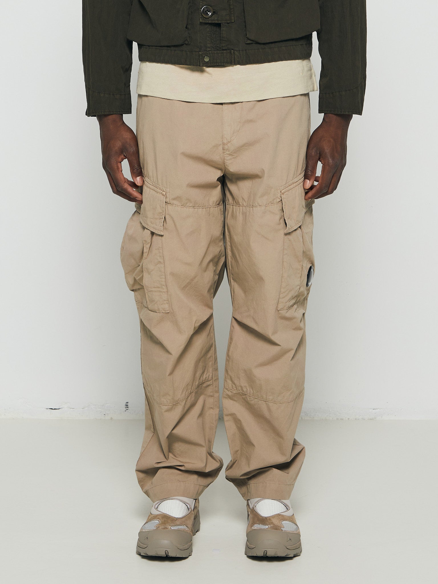 C.P. Company - Micro Reps Cargo Pants in Cobblestone – stoy