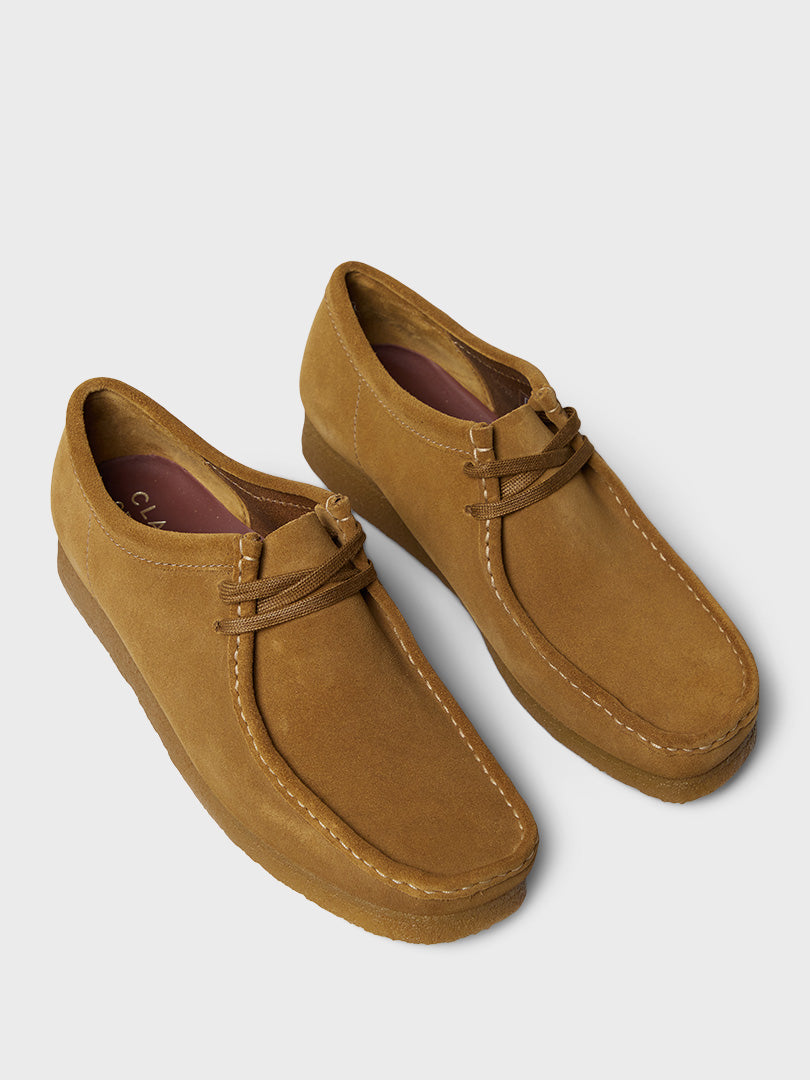Wallabee Shoes in Cola Suede