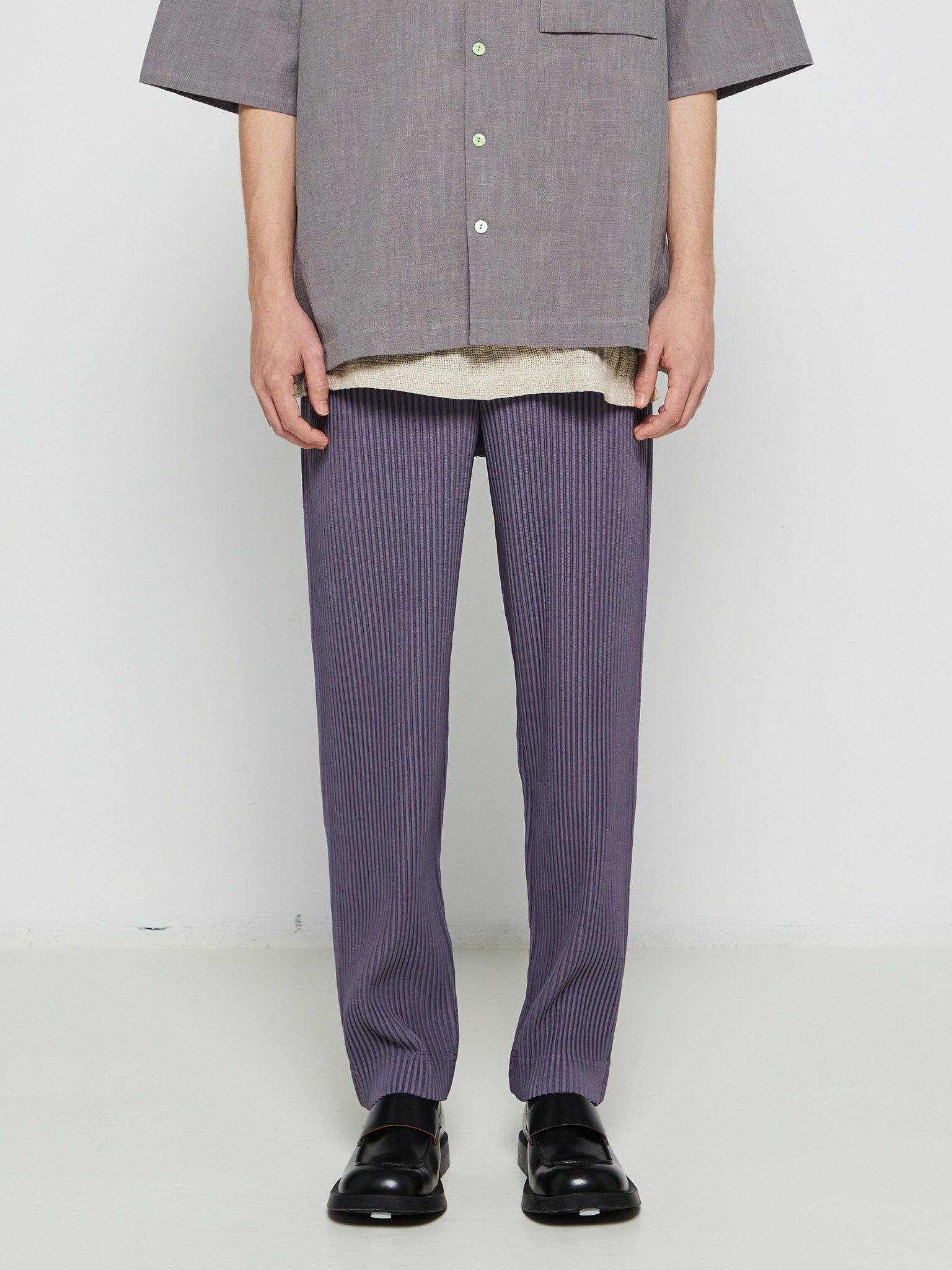 Homme Plissé Issey Miyake - Straight Pants in Grey