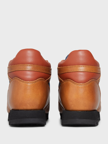 New Balance - URAINOG Rainer Sneakers in Brown