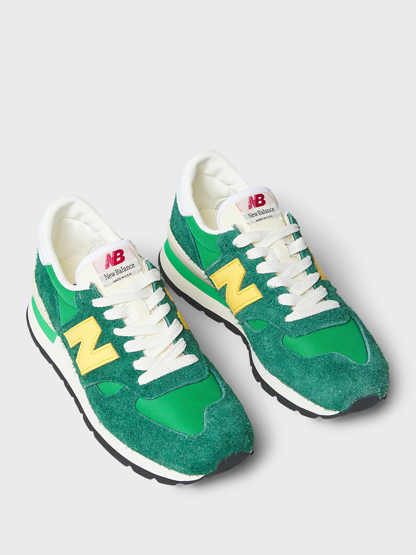 990V1 Sneakers in Green