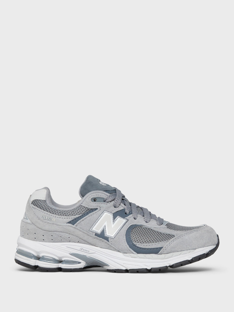 New Balance - 2002 Sneakers in Grey Suede Mesh