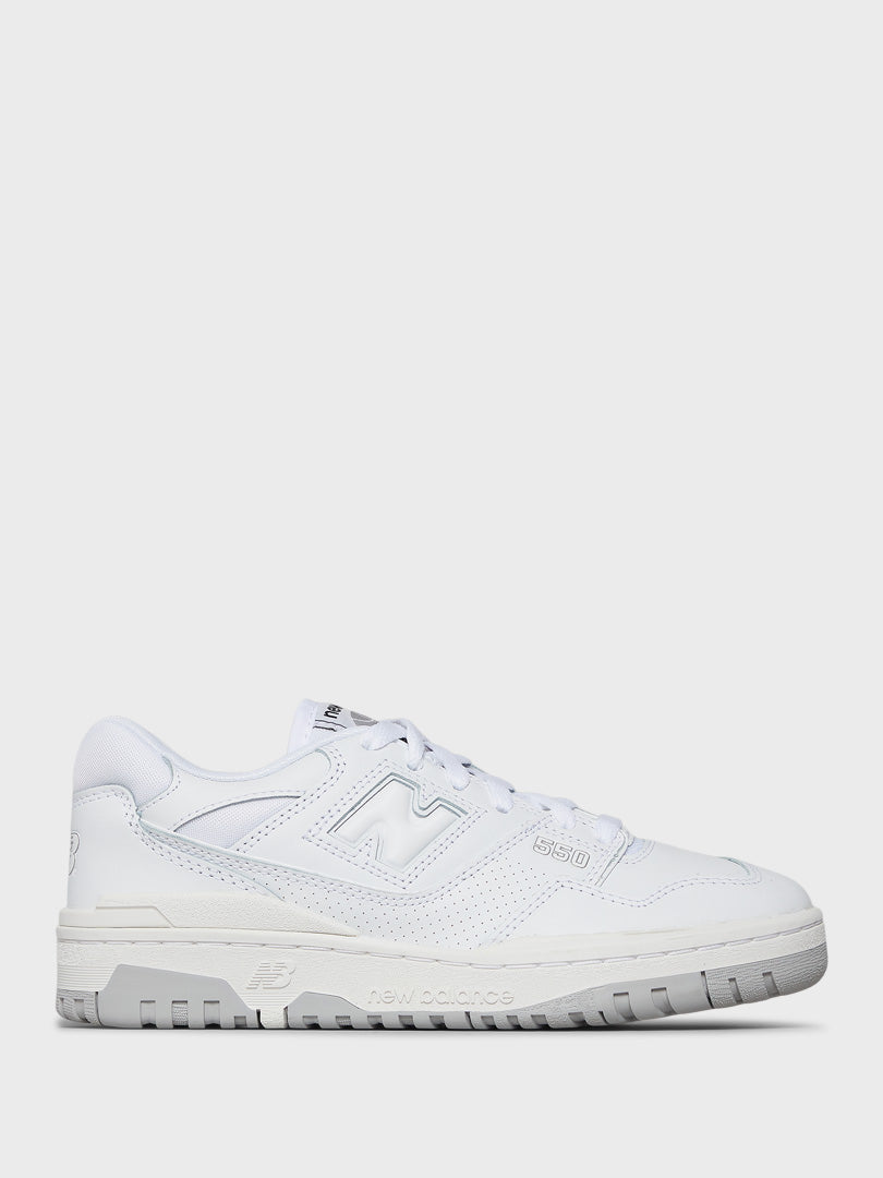 New Balance - 550 Sneakers in White and Grey