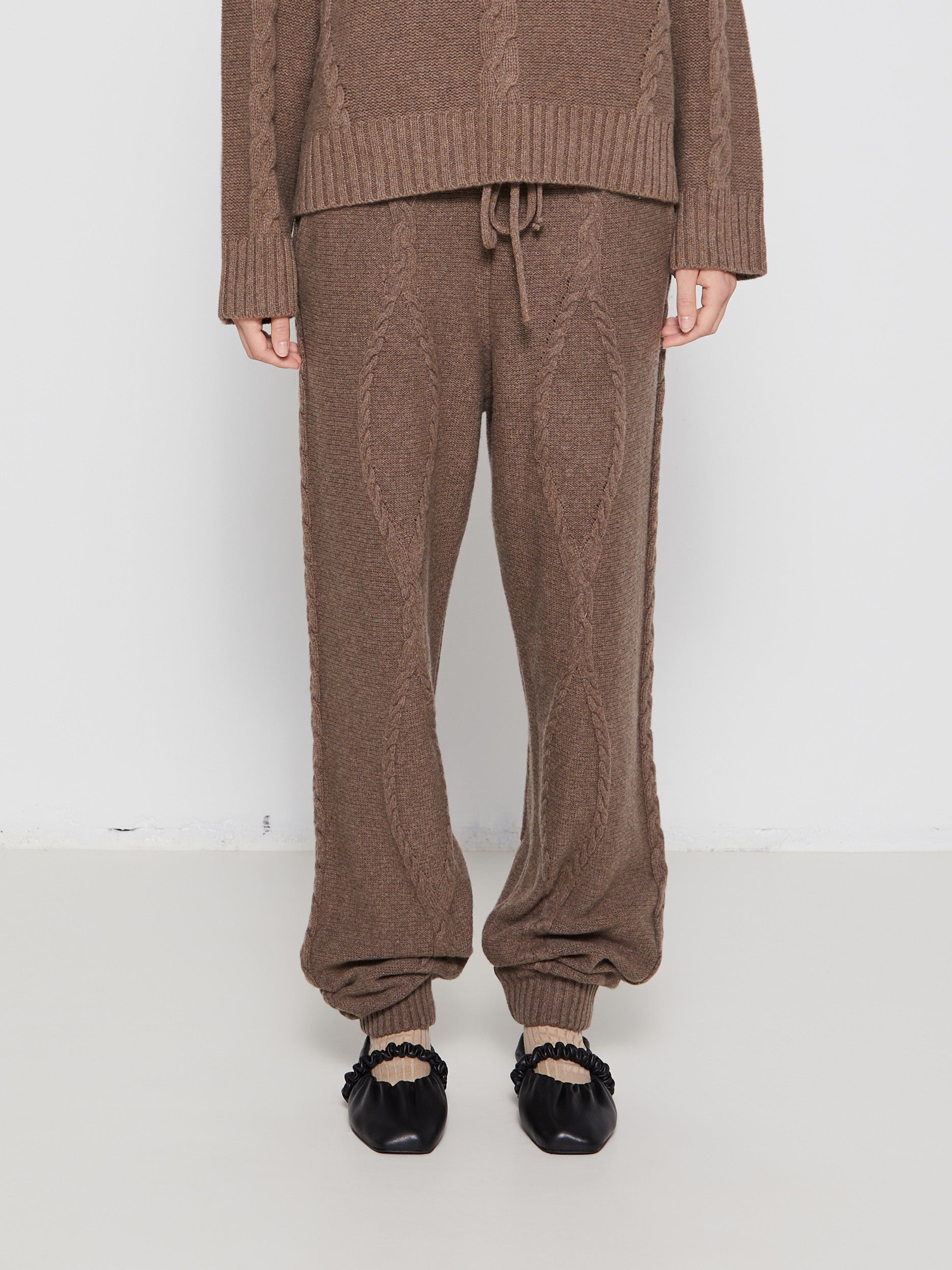 Proem Parades - Rakel Cashmere Trousers in Brown
