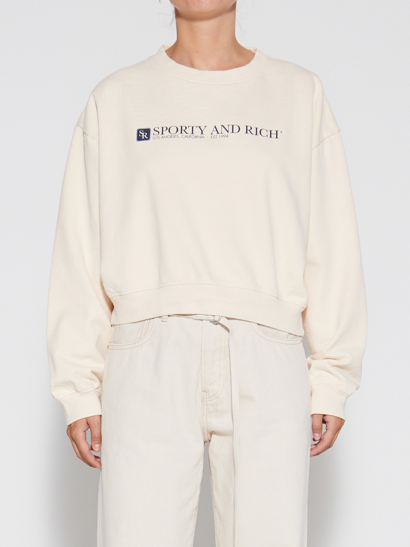 Sporty & Rich - Cropped Crewneck in Cream and Navy